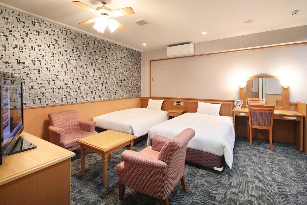 โรงแรมกรีนริช สนามบินอะโซะ คุมาโมโตะ ภายนอก รูปภาพ